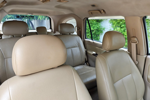 Rent a car Isuzu MU7 - photo 5