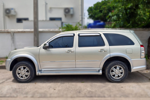 Rent a car Isuzu MU7 - photo 14